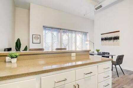 Cozysuites - 1Br With Direct Skybridge Access #1 Indianapolis Buitenkant foto